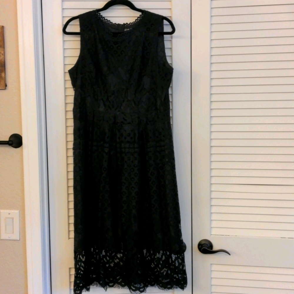 Black lace midi dress